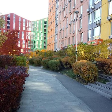 קייב Positive Smile Studio Apartment In The Colorful Comfort Town Residental Complex. Kt-06. מראה חיצוני תמונה