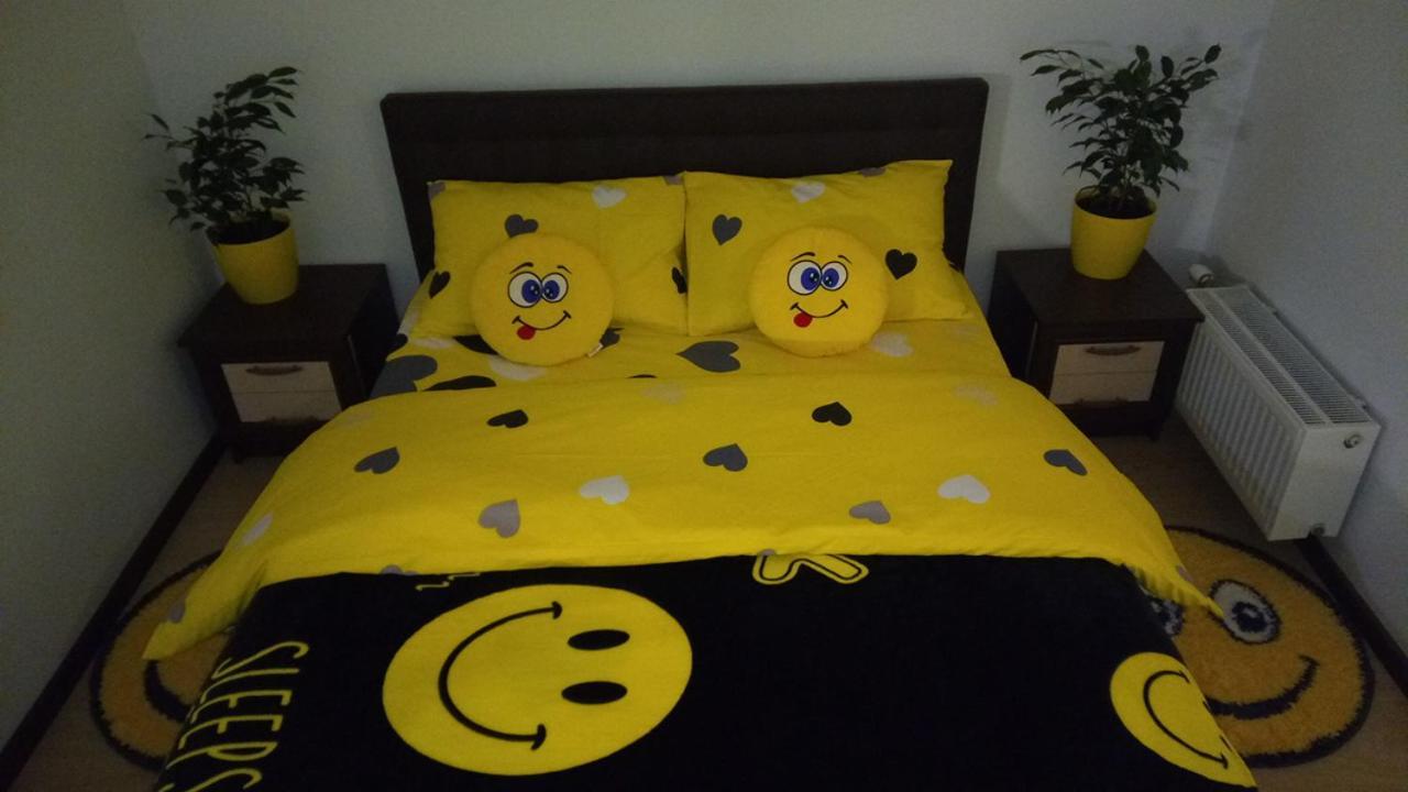 קייב Positive Smile Studio Apartment In The Colorful Comfort Town Residental Complex. Kt-06. מראה חיצוני תמונה