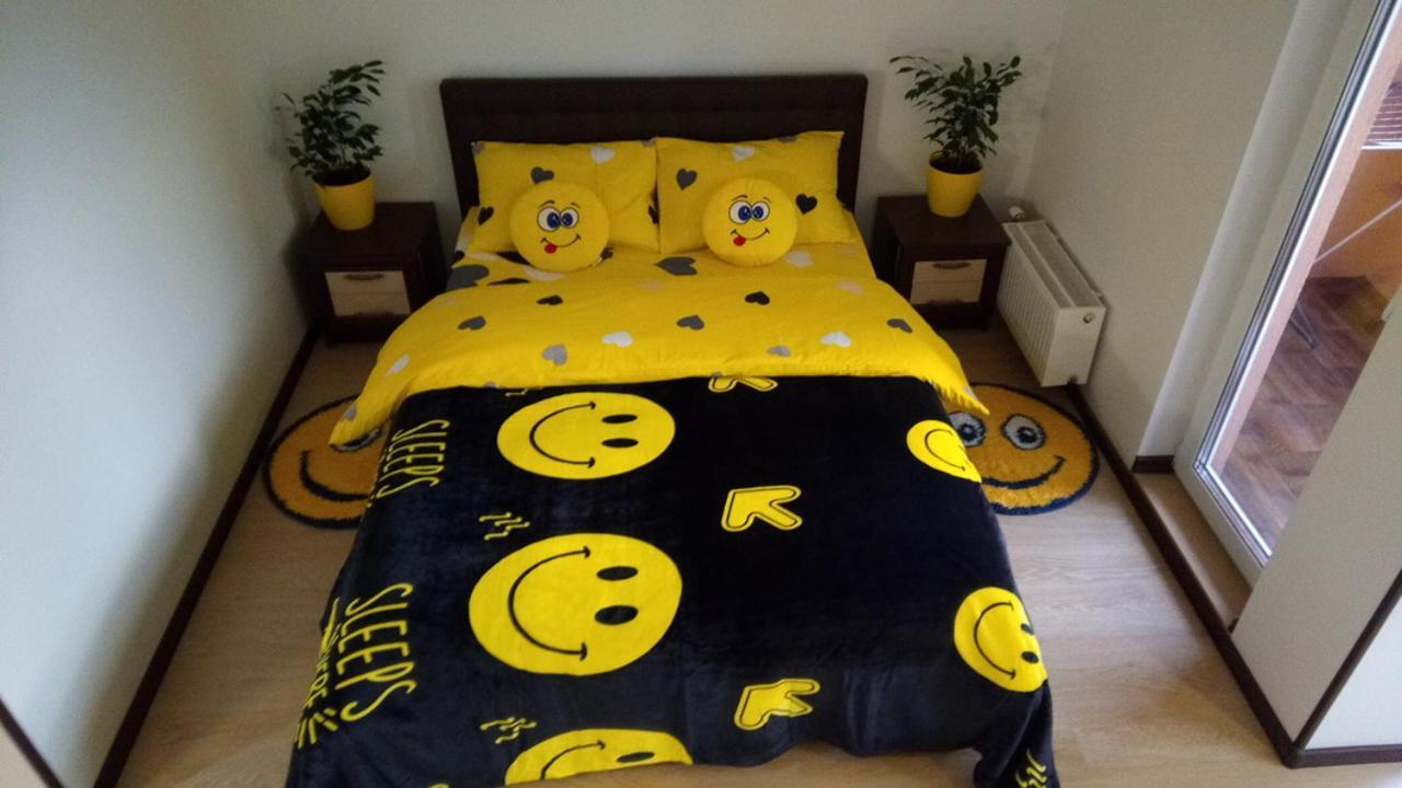קייב Positive Smile Studio Apartment In The Colorful Comfort Town Residental Complex. Kt-06. מראה חיצוני תמונה